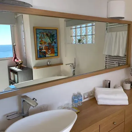 Charmante Villa - Vue Exceptionnelle A Mediterranee Accommodatie bij particulieren