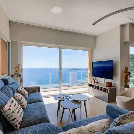 Проживание в семье Charmante Villa - Vue Exceptionnelle A Mediterranee *
